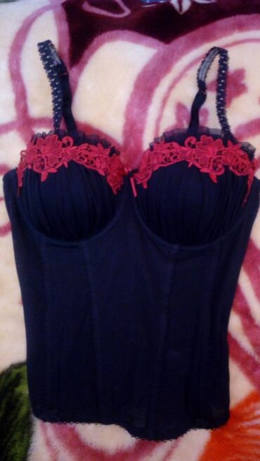 чёрное платье: Продам корсет чёрного цвета, с красным узором, размер 44 - 46