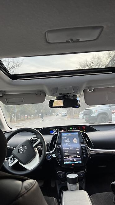 Toyota: Toyota Prius: 2018 г., 1.8 л, Вариатор, Гибрид, Седан at lalafo.kg — 5 Toyota: Toyota Prius: 2018 г., 1.8 л, Вариатор, Гибрид, Седан — 5