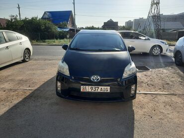 самая дорогая машина в кыргызстане: Toyota Prius: 2011 г., 1.8 л, Вариатор, Гибрид, Хетчбек