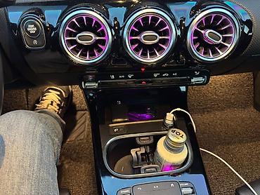 Mercedes-Benz: Mercedes-Benz A-Class: 2020 г., 2 л, Бензин — 19