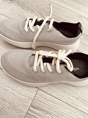 бу серебро: Кроссовки Allbirds (логотип на пятке и стельке). - Лёгкая вязана́я — 3