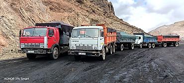 ЗИЛ: ЗИЛ : | 1993 г. 777 км — 4