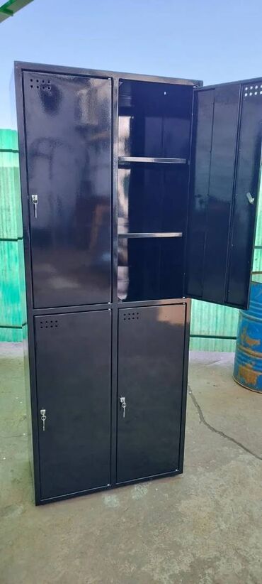 Шкафы для раздевалки: Шкаф раздевалка для персонала Высота 190-200см,ширина at lalafo.kg — 9 Шкафы для раздевалки: Шкаф раздевалка для персонала Высота 190-200см,ширина — 9