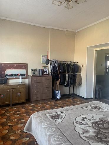 Продажа коттеджей и домов: СРОЧНО ПРОДАМ ДОМ!!!!! Участок 6 соток. 6 комнат, санузел в доме. Газ — 13