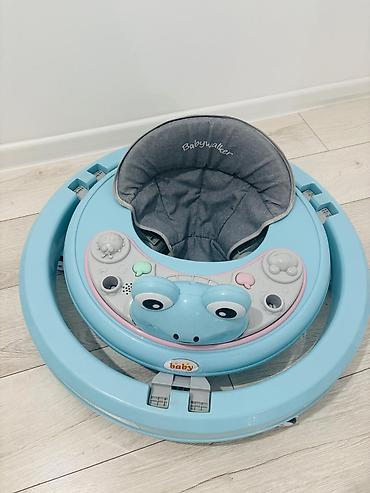ходунки для малышей: Детские ходунки Babywalker, голубые - Круглая устойчивая база с — 3