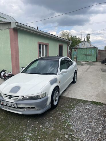 Унаа сатуу: Honda Accord: 1999 г., 2 л, Автомат, Бензин, Седан
