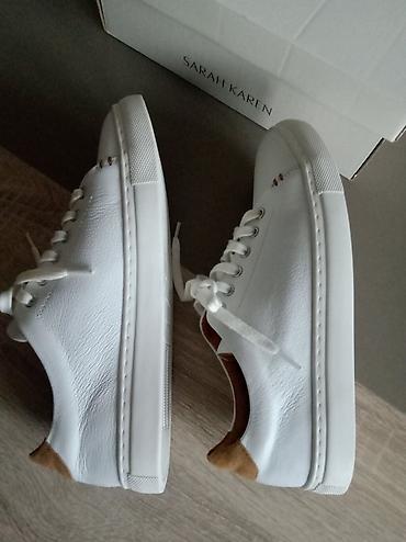 yeezy 350: Sarah Karen bele patike – minimalističke kožne lifestyle patike - — 3