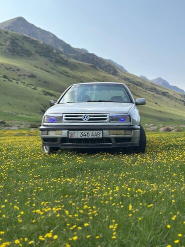 Volkswagen: Volkswagen Vento: 1993 г., 1.8 л, Механика, Бензин, Седан — 5
