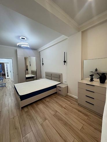 Долгосрочная аренда квартир: 3 комнаты, Риэлтор, Без подселения, С мебелью полностью — 10