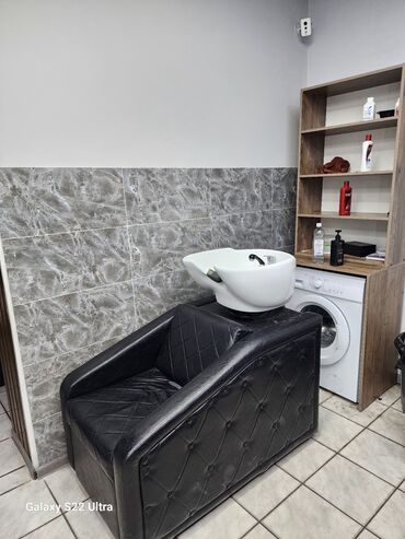 стульчик для ребенка: Барбер Кресло 3 шт кресло 25000 сомдон 
кузгу 3 шт 6500 сомдон