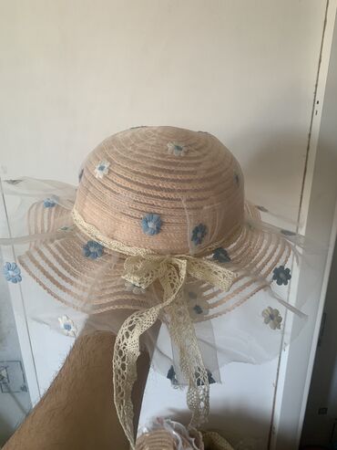Baş geyimləri: Uşağ üçün şlyapalar . Satışları 15 azn olub və hal hazırda 5 AZN. Maya — 6