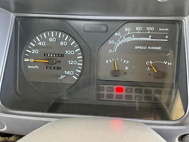 Грузовики: Грузовик, Nissan, Стандарт, 3 т, Б/у — 10