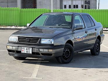 Volkswagen: Volkswagen Vento: 1992 г., 1.8 л, Бензин, Седан — 1
