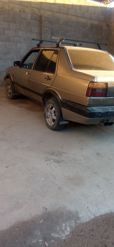 манипулятор краны: Volkswagen : 1992 г., 1.8 л, Механика, Бензин, Седан