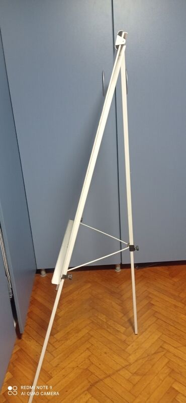 Ostali nameštaj: Prezenter ili štafelaj dimenzije 70x105 visina 1,90cm sa — 9