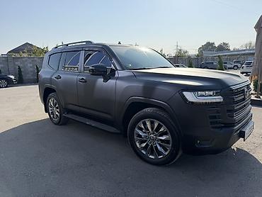номерные рамки на авто: Toyota Land Cruiser: 2024 г., 3.5 л, Типтроник, Бензин, Внедорожник — 5
