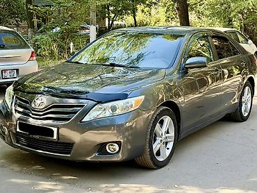 camry 2010: Toyota Camry: 2011 г., 2.5 л, Автомат, Бензин, Седан — 3