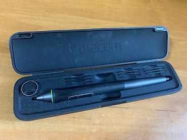 Графические планшеты: Wacom, Б/у, Размер A4, Кабель, Совместим с Windows, Linux, macOS — 2
