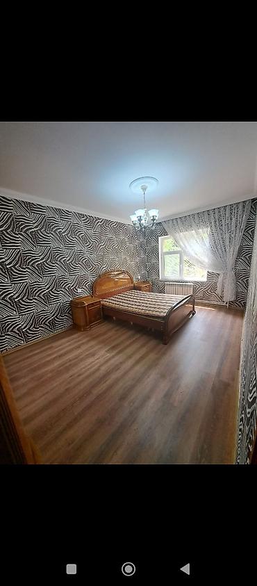 2otaqlı mənzil – tam təchizatlı - Geniş yataq otağı: taxta çarpayı