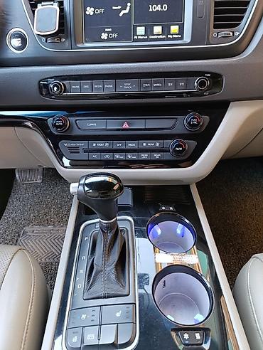 Kia: Kia Carnival: 2.2 l | 2015 il Van/Minivan — 15