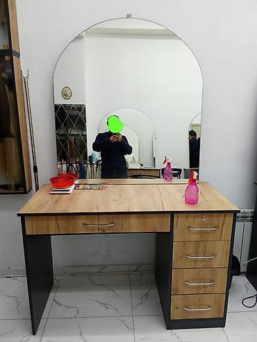Salon masası və böyük güzgü dəsti - Geniş iş masası: təbii ağac