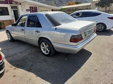 машина варянт: Mercedes-Benz W124: 1994 г., 2.2 л, Механика, Бензин, Седан — 5
