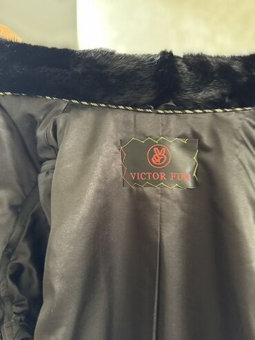 Шубы: Шуба из норки, классический прямой крой, длина миди. Размер M,L.Цвет — at lalafo.kg — 9 Шубы: Шуба из норки, классический прямой крой, длина миди. Размер M,L.Цвет — — 9