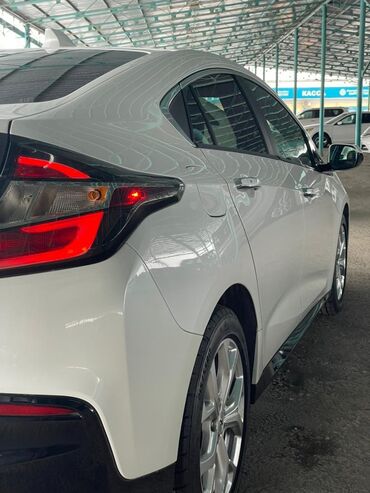 шевроле малибу 2016: Chevrolet Volt: 2016 г., 1.5 л, Автомат, Бензин, Хэтчбэк