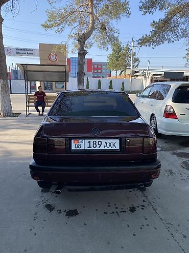 step 2: Volkswagen Vento: 1994 г., 1.8 л, Механика, Бензин, Седан — 3