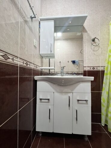Hamam üçün aksessuarlar: Vanna otağı üçün ağ rəngli lavabo dəsti - Alt dolablı lavabo: dalğalı