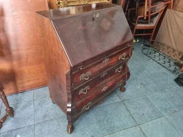 Stilski radni stolovi: Odlicno stanje Visina 100 cm Sirina 80 cm Dubina45 cm — 8