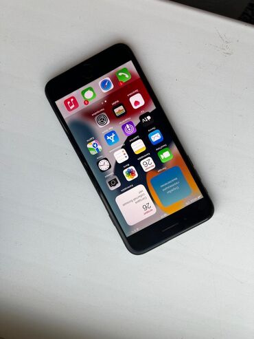 телефоны кнопачные: IPhone 7 Plus, Колдонулган, 32 ГБ, Кара, Каптама, Кабель, 100 %