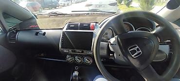 mazda bongo: Honda Fit: 2002 г., 1.3 л, Вариатор, Хэтчбэк — 6