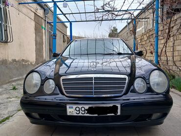 mercedes e 220: Mercedes-Benz 220: 2.2 l | 1999 il Sedan
