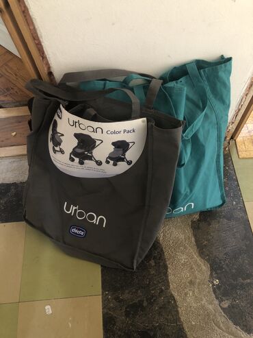 torba za bebine stvari: REZERVASANO Chico urban kolica,lepo ocuvana,sediste se rotira u
