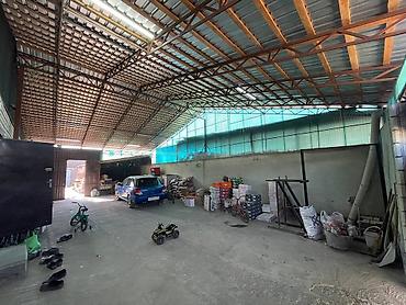 Продажа коттеджей и домов: Продаётся капитальный дом с большим крытым двором-навесом и гаражными — 4