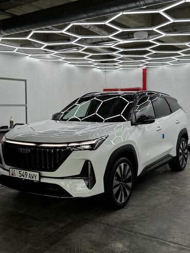 Geely: Geely Atlas Pro: 2024 г., 1.5 л, Робот, Бензин, Кроссовер — 2