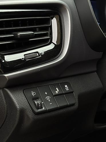 Kia: Kia Stonic: 2019 г., Кроссовер — 14