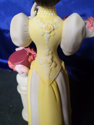 Figure: Figura, bоја - Šareno, Novo — 3