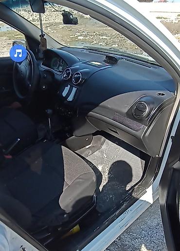 Chevrolet: Chevrolet Aveo: 1.5 l | 2012 il Sedan — 9