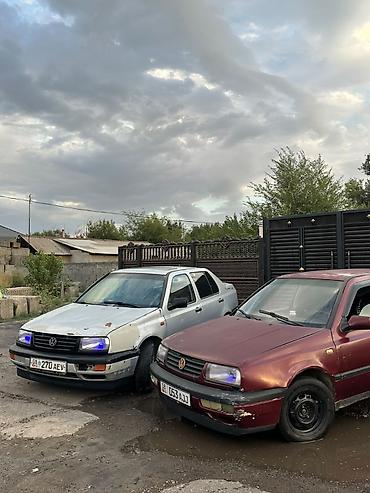 a8 d2: Volkswagen Vento: 1993 г., 1.8 л, Механика, Седан — 4