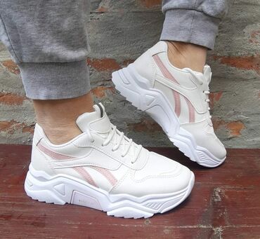 Women's Sneakers and athletic shoes: 41 — 22