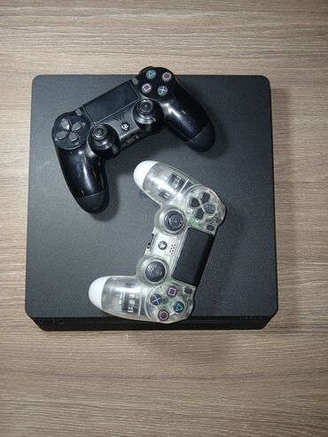 плейстейшен 4 слим цена бишкек: Ps 4 slim 1 джостик чёрный продаю срочно сами стики погрызла кошка а