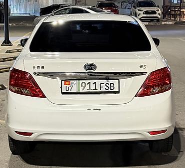 BYD: BYD E5: 2019 г., Электромобиль, Седан — 5