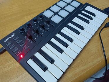 roland e 86: Midi-klaviatura