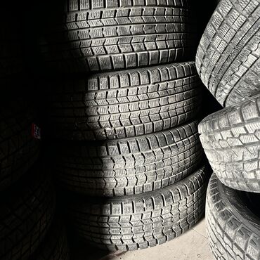 Шины: Шины 215 / 65 / R 16, Зима, Б/у, Комплект, Легковые, Япония, Dunlop