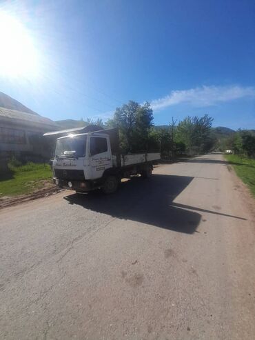 Mercedes-Benz: Mercedes-Benz : 1990 г., 4 л, Механика, Дизель