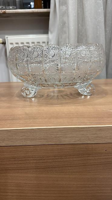 Сервировочные аксессуары: TOM Bohemia əl kəsimi kristal qab Material: 24% PbO tərkibli qurğuşun — 2