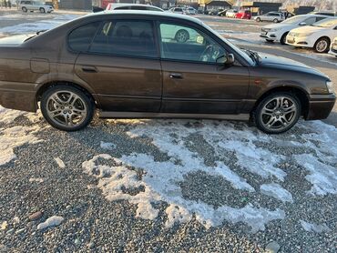 Subaru: Subaru Legacy: 2001 г., 2 л, Механика, Бензин, Седан