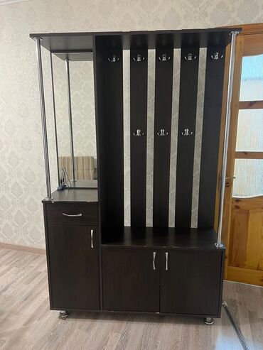 кухонный шкаф для посуды напольный: Кире бериш үчүн шкаф, Колдонулган, Күзгүсү менен, ЛДСП